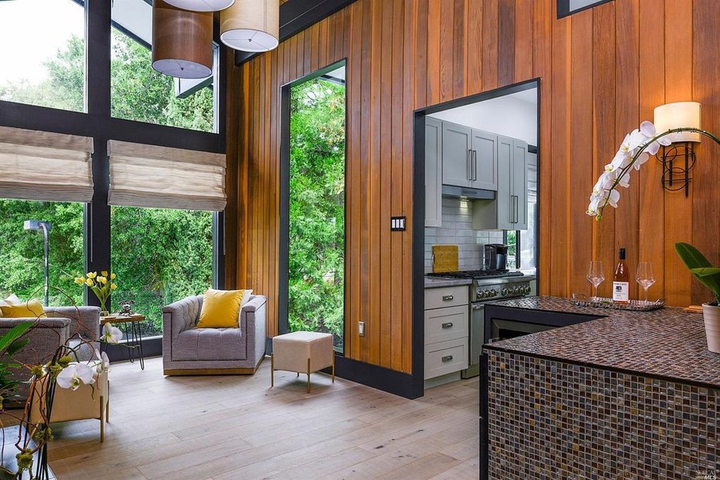 376 Saint Andrews Drive in Napa.